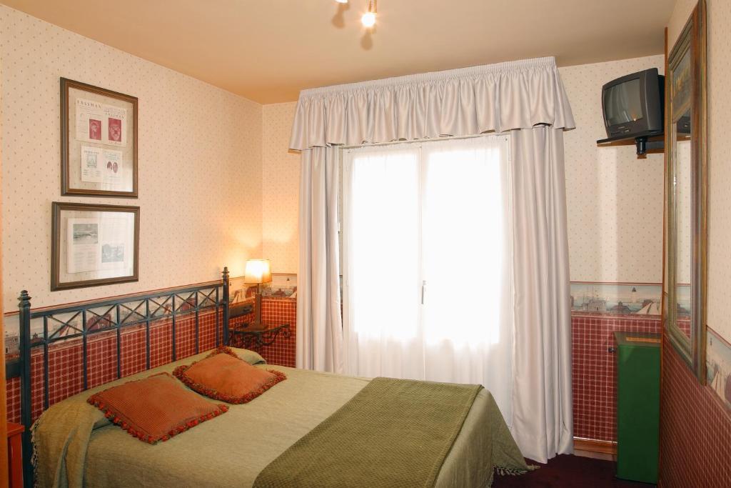 Hotel Avenida Real Villaviciosa  Pokój zdjęcie